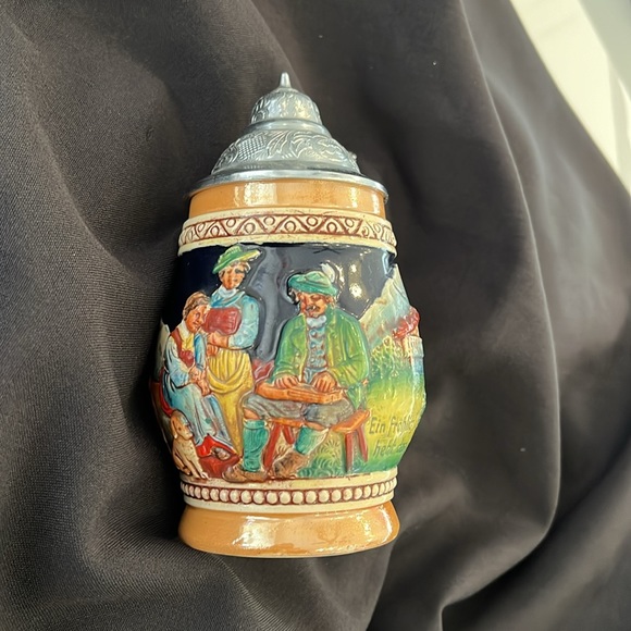 Rare Vintage DBGM Western
Germany - German Beer Stein - Pewter Lid Ceramic Mug - Picture 2 of 10